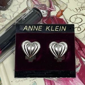 NWOT Anne Klein Silver Heart Clip On  Earrings VTG